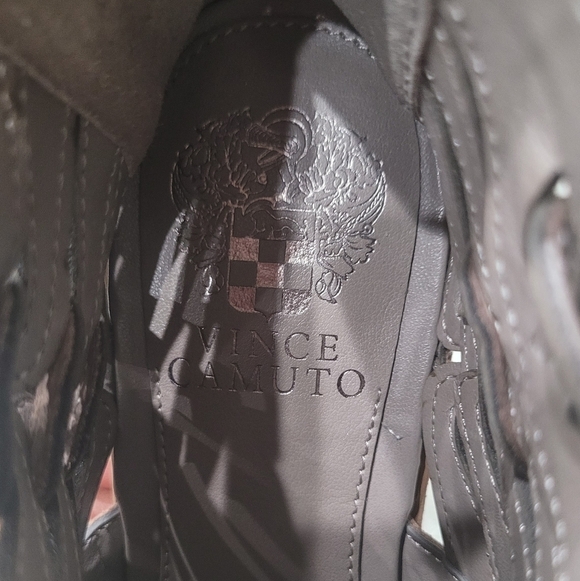 Vince Camuto PRESTETTA Pointed Toe Cut Out Side Braided Ankle Boots Sz 7.5M - Picture 5 of 11